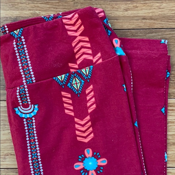 LulaRoe Aztec Print Leggings - Picture 2 of 4